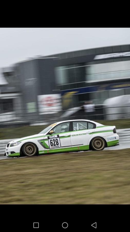 Bulldog Racing Home Rodder Buitenkant foto